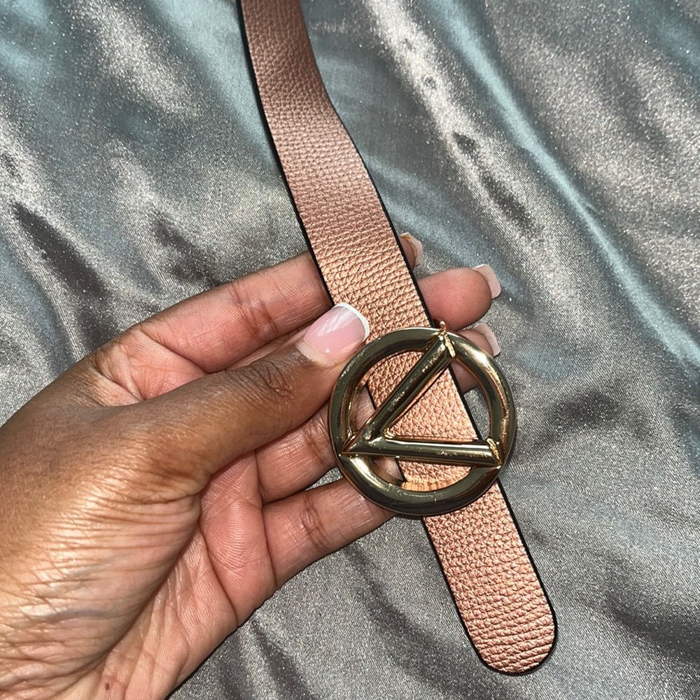 Valentino belt size small, authentic got it two years ago worn twice